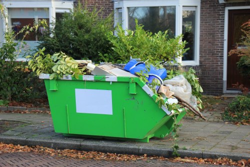 Commercial waste collection in Limehouse